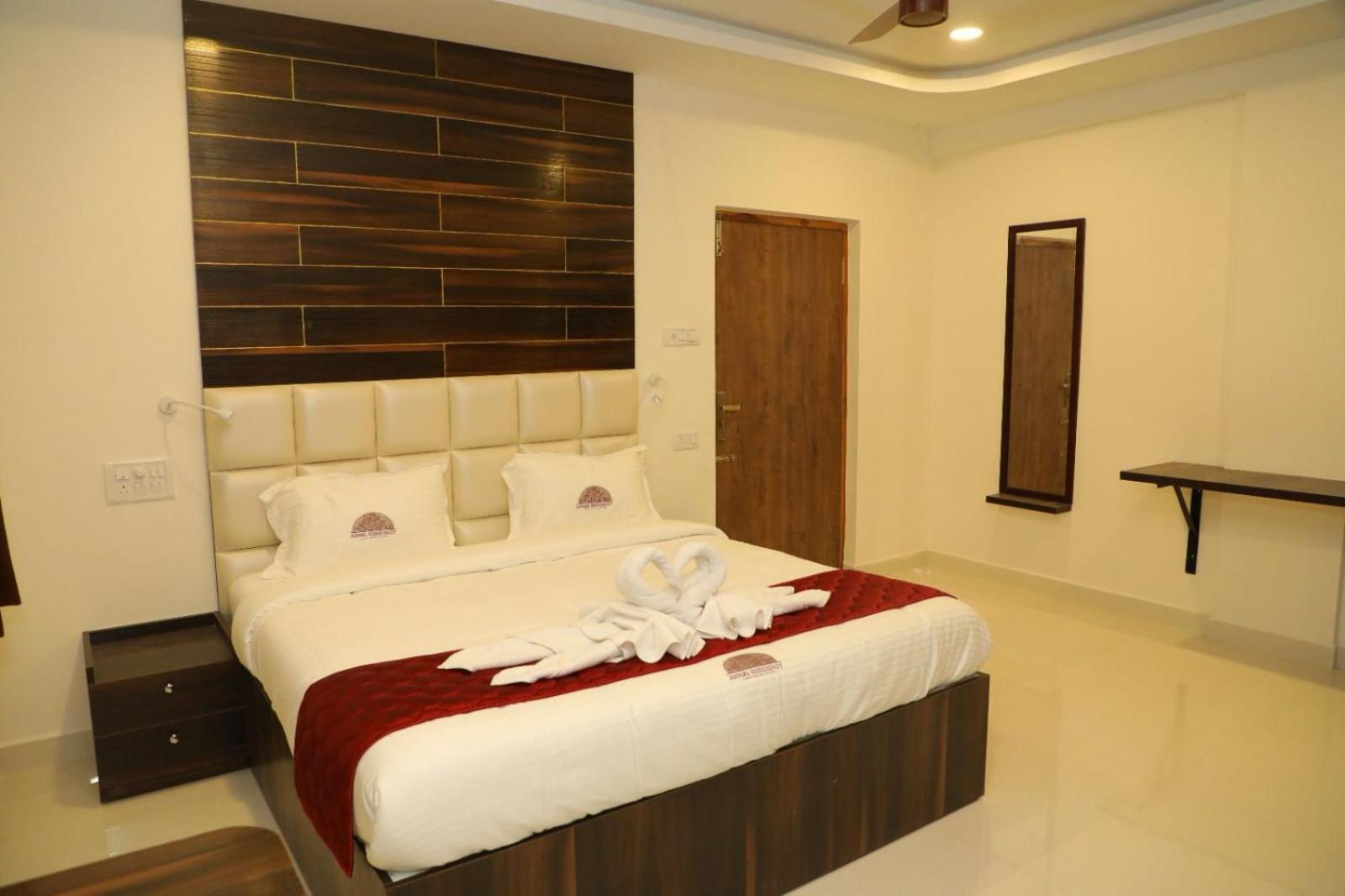 Hotel Annai Residency Vellore Esterno foto