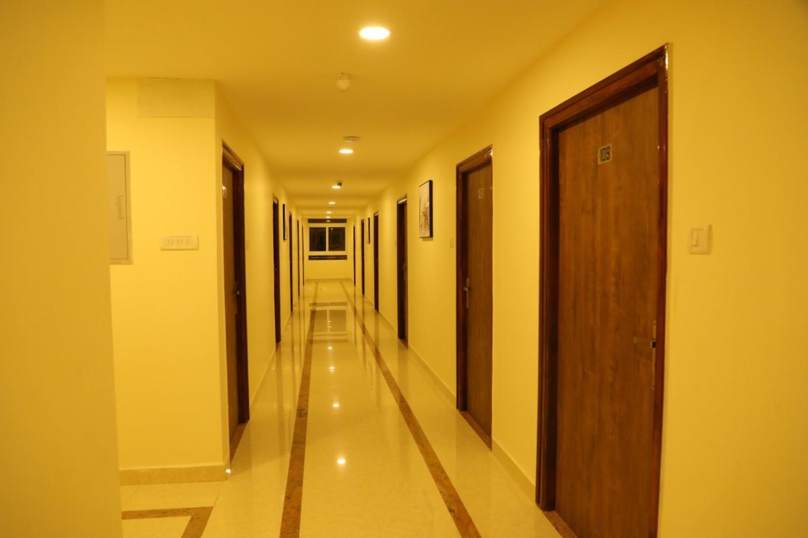 Hotel Annai Residency Vellore Esterno foto